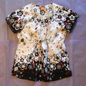 Barco NrG Floral Scrub Top Size Small